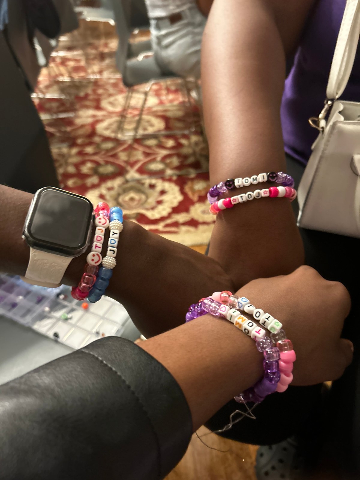 MAINTAINING FRieNDSHIPS when life gets&nbsp;busy